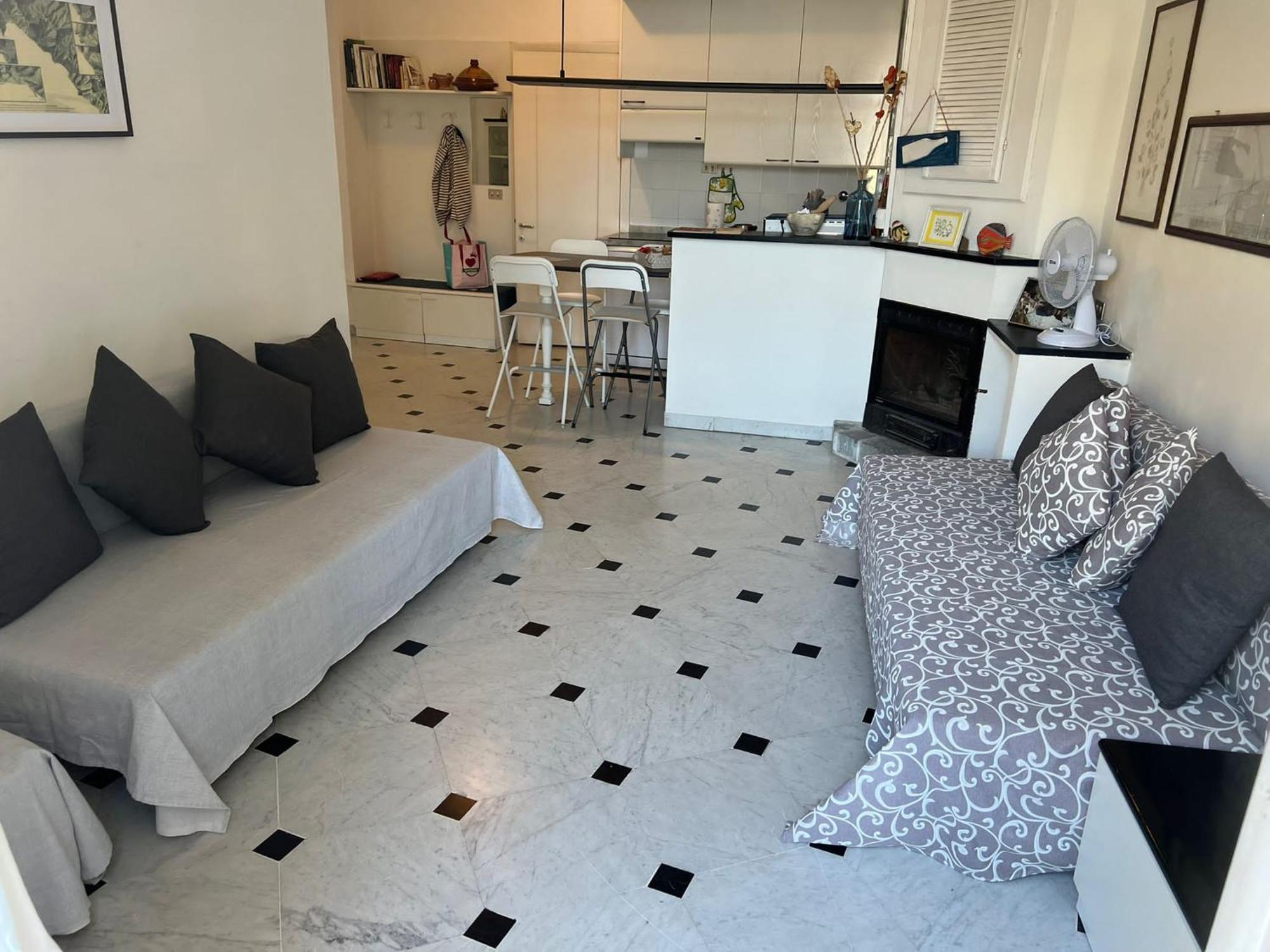 אפרטהוטל ורנאצה La Casa Di Eroico Vino מראה חיצוני תמונה