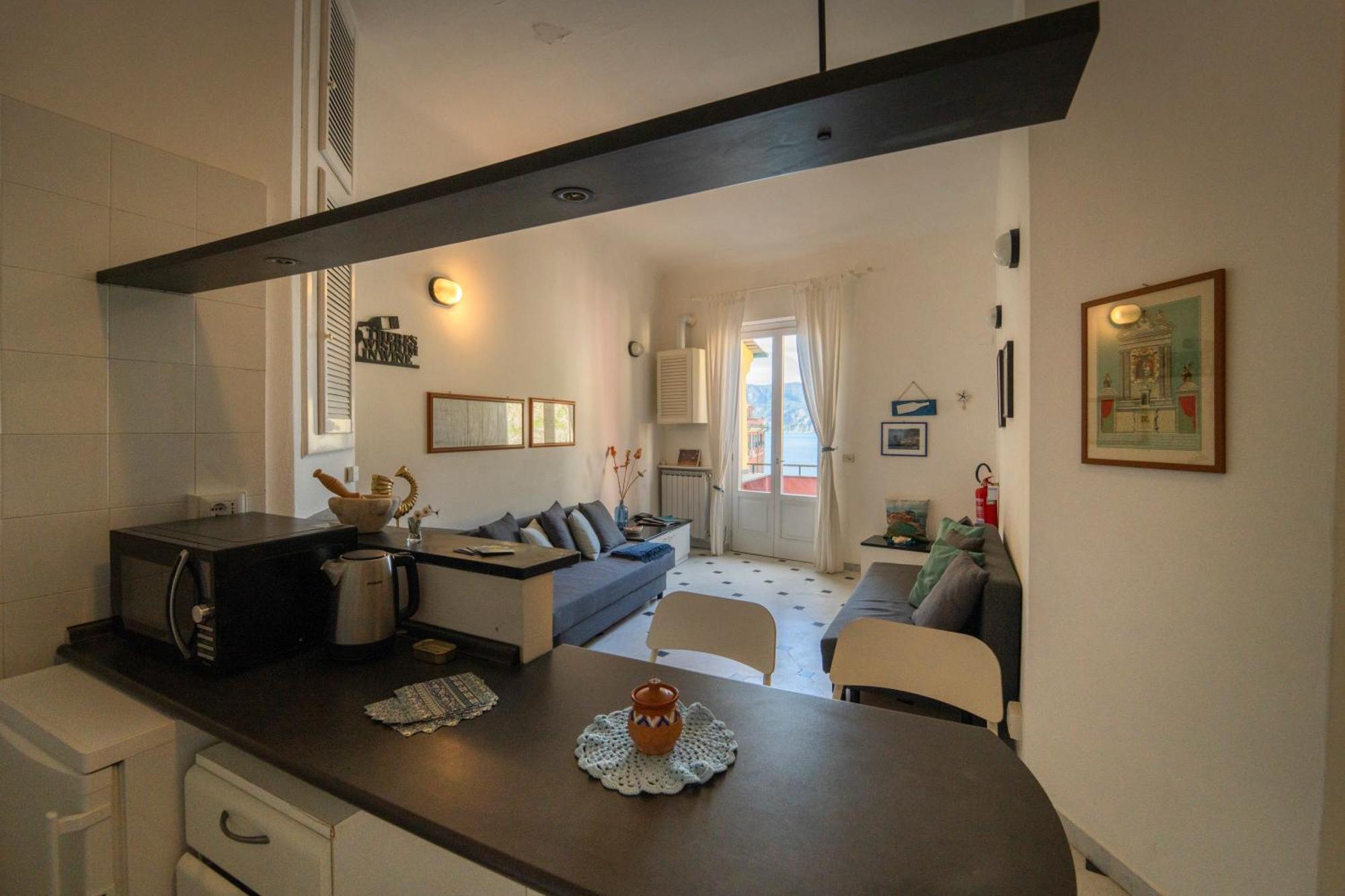 אפרטהוטל ורנאצה La Casa Di Eroico Vino מראה חיצוני תמונה